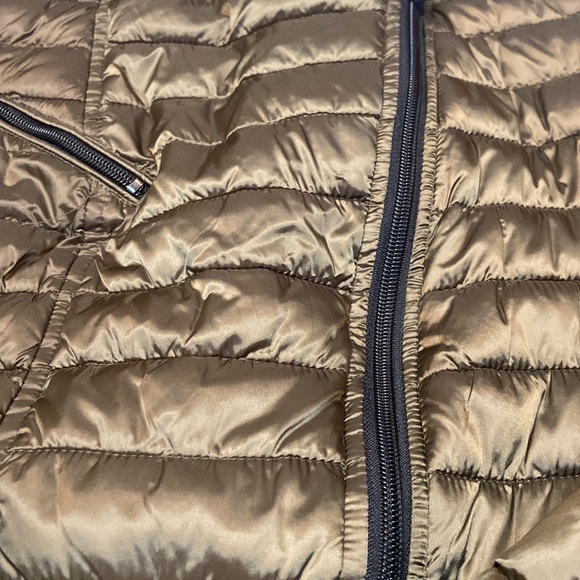 NWT BADGLEY MISCHKA Size XS Light Weight Packable Puffer Jacket Olive - Picture 2 of 13